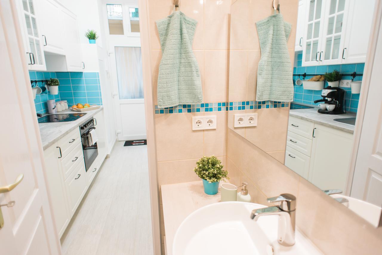 Vintage Apartment In The Center Budapest Luaran gambar
